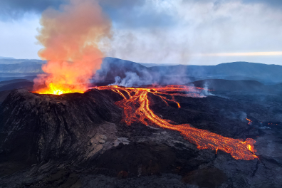 Volcan du Geldingadalir en éruption (Islande, Juillet 2021)